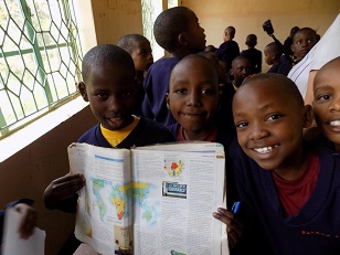 Schulkinder in Dar es Salaam